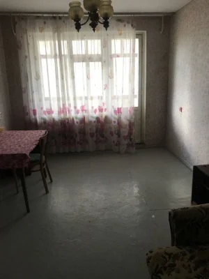 Продаётся 1 к/ к  пр. Корабелов. Без комиссии.