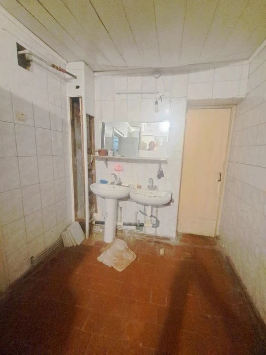 Продається 2кім.в гуртожитку   пр.Богоявленський( Кобера)
