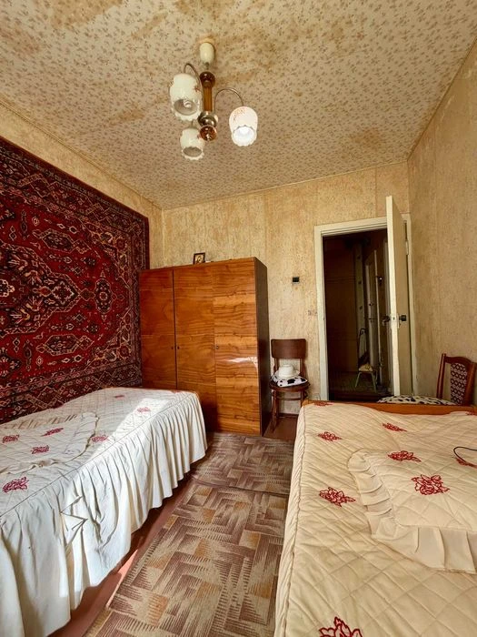 Продаю 3-кімнатну квартиру, Намив, р-н ФОКу, вул. Лазурна. Ц