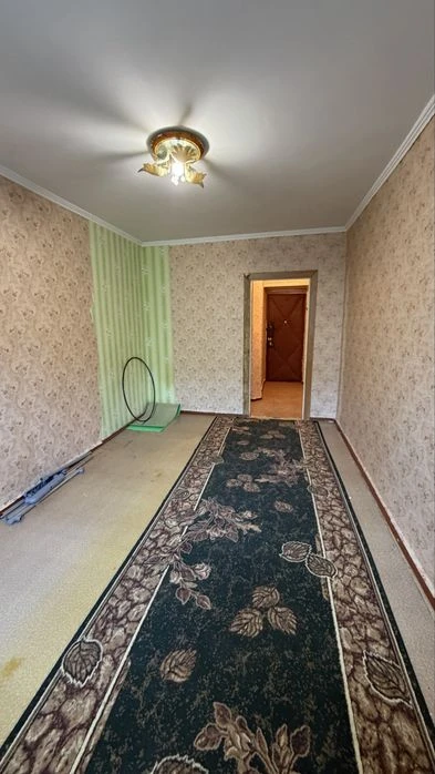 Квартира на ЮТЗ , будинок з новою кришею