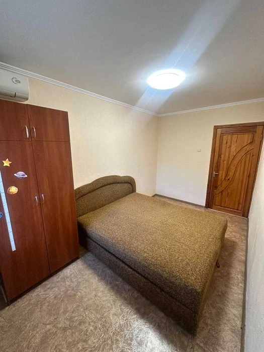 Продам двокімнатну квартиру в центрі міста, пр. Центральний