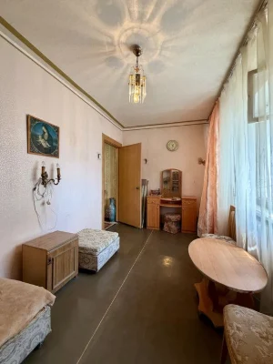 Продаю 3-кімнатну квартиру, Ліски, вул. Є. Логінова. Ц5