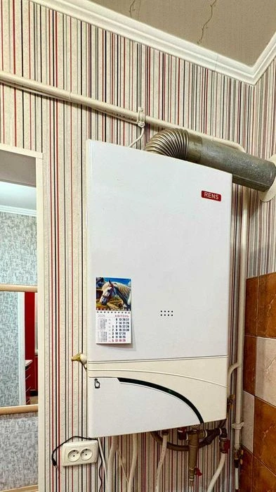 Продажа 2-х комнатной  квартиры (жилкоп) в центре.