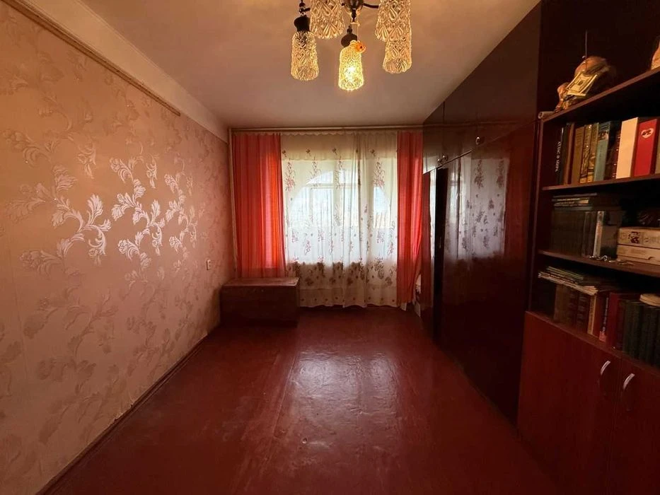 Продається однокімнатна квартира. Зручне розташування! вул К