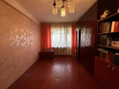Продається однокімнатна квартира. Зручне розташування! вул К
