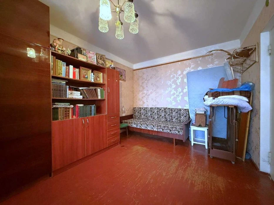 Продається однокімнатна квартира. Зручне розташування! вул К