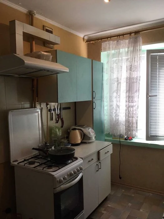 Продажа 3-х к. к. в центре Корабельного района на 3 этаже.