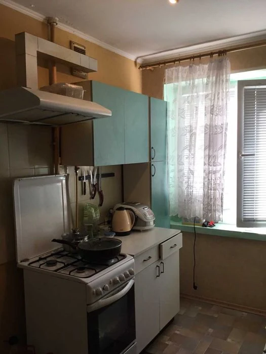 Продажа 3-х к. к. в центре Корабельного района на 3 этаже.