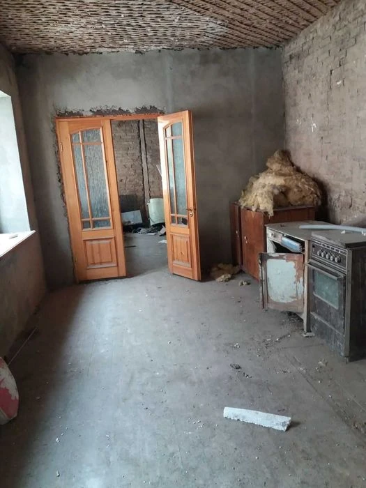 Продам Часть дома 3 Жилья (Жилкоп) по цене одного. Под ремон