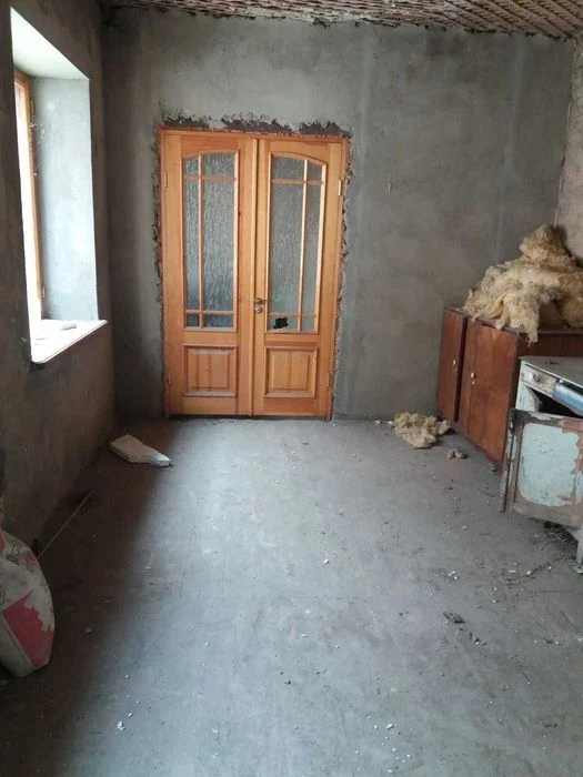Продам Часть дома 3 Жилья (Жилкоп) по цене одного. Под ремон