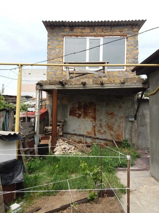 Продам Часть дома 3 Жилья (Жилкоп) по цене одного. Под ремон