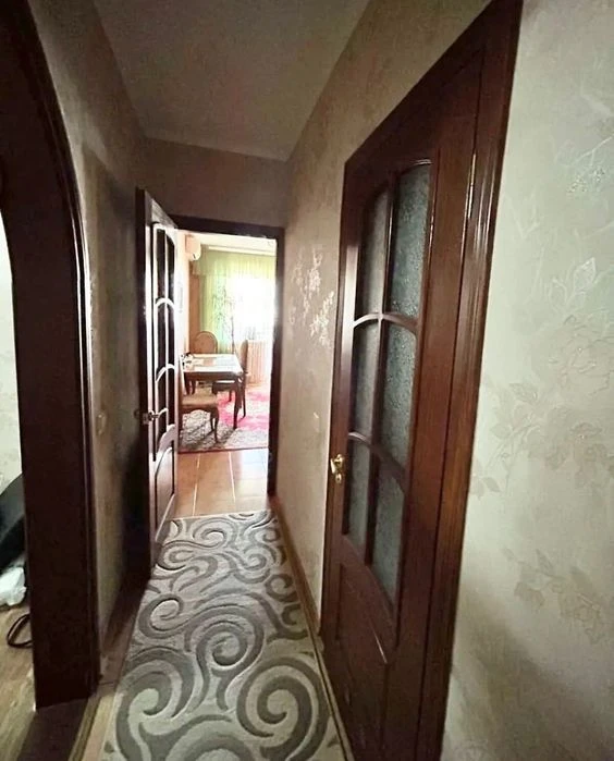 Продаж двокімнатної квартири з великою кухнею в мкр. Північн