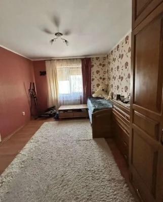 Продаж двокімнатної квартири з великою кухнею в мкр. Північн