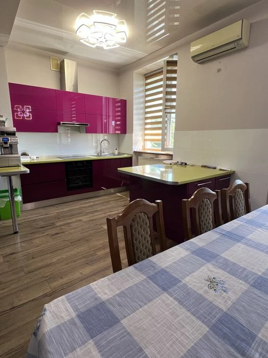 ‼️Two houses of 770 sq.m. m. with renovation for 9 hundred. sq. Tolbukhina