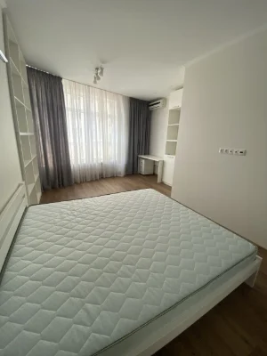 For sale: 3-room apartment, 140 m², Klovsky Spusk, 7A