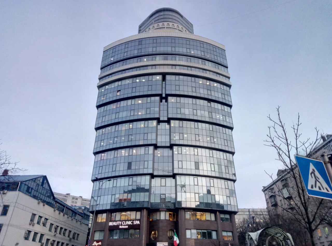 For sale: 3-room apartment, 140 m², Klovsky Spusk, 7A
