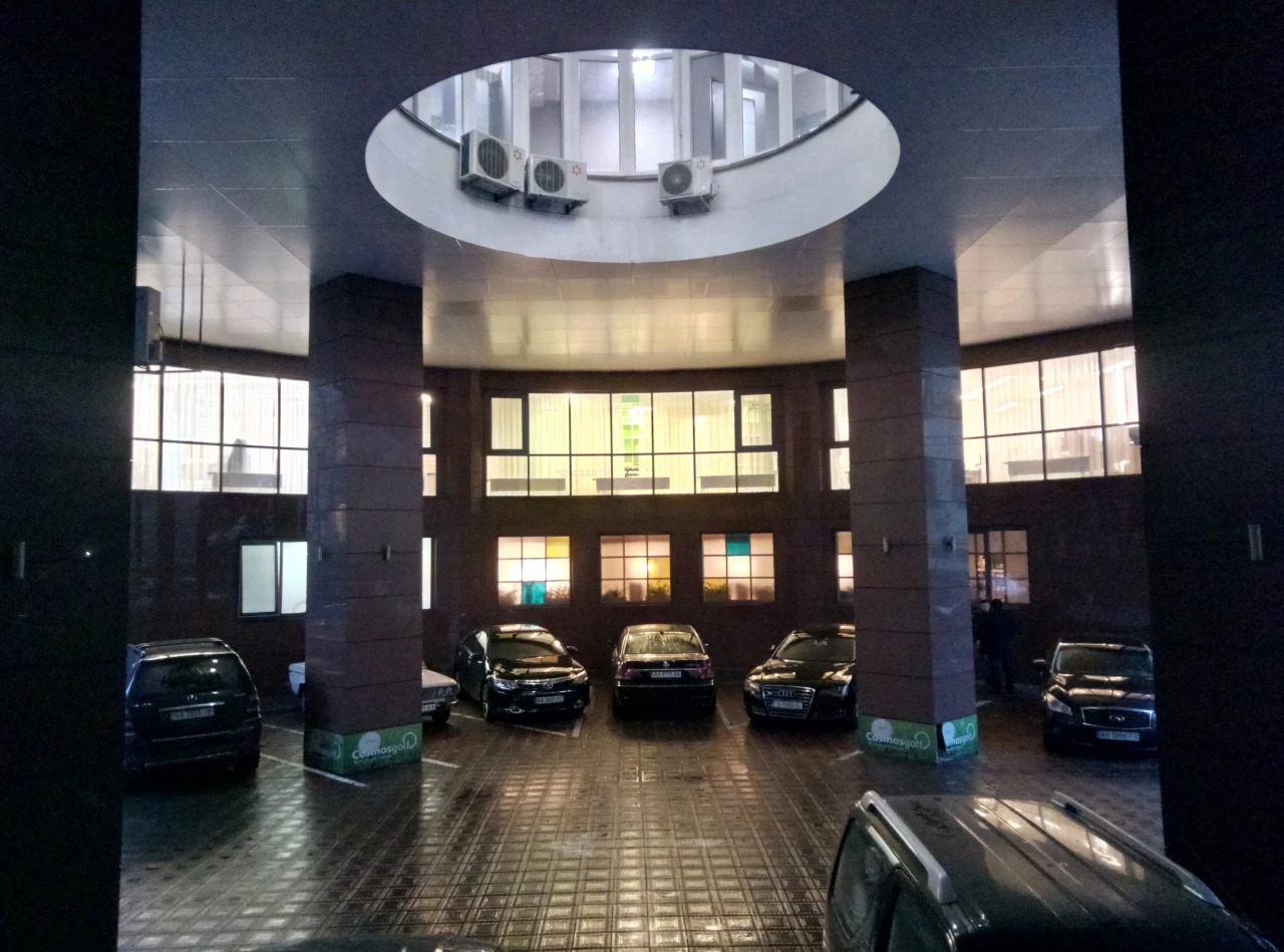 For sale: 3-room apartment, 140 m², Klovsky Spusk, 7A