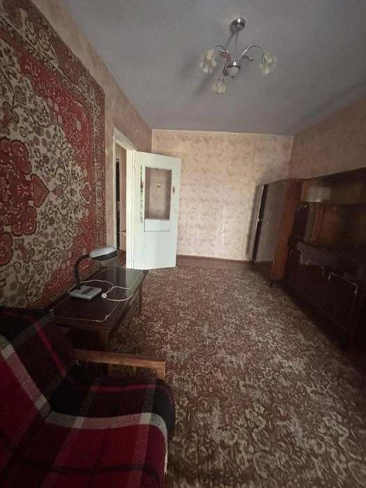 Продаю 1 кімнатну  квартиру