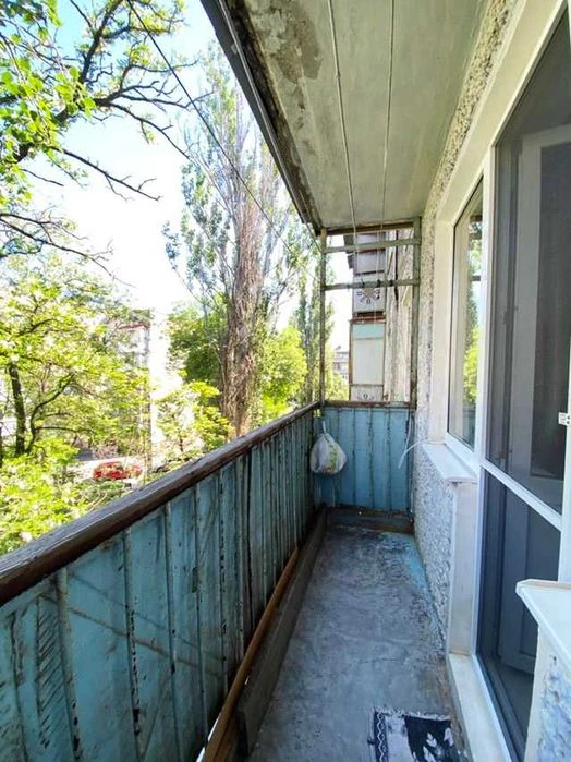 Продаю 3-кімнатну квартиру в районі ПТЗ, вул. Південна.ц6
