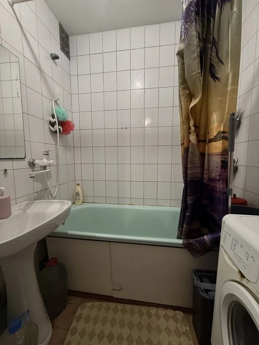 Продаж 3 кім квартири р-н Миру 70 м. Окремі кімнати. Сертифі