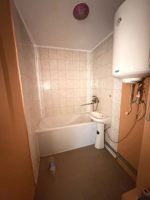 В Продажу 2 к к в Корабельному районі / вул. Рибна
