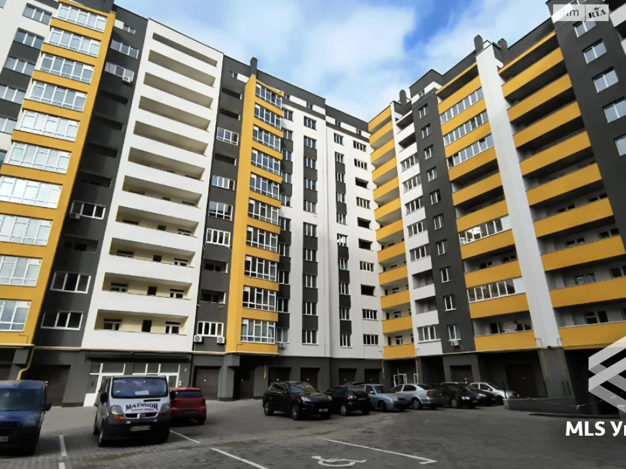 Продаж Квартира Виставка