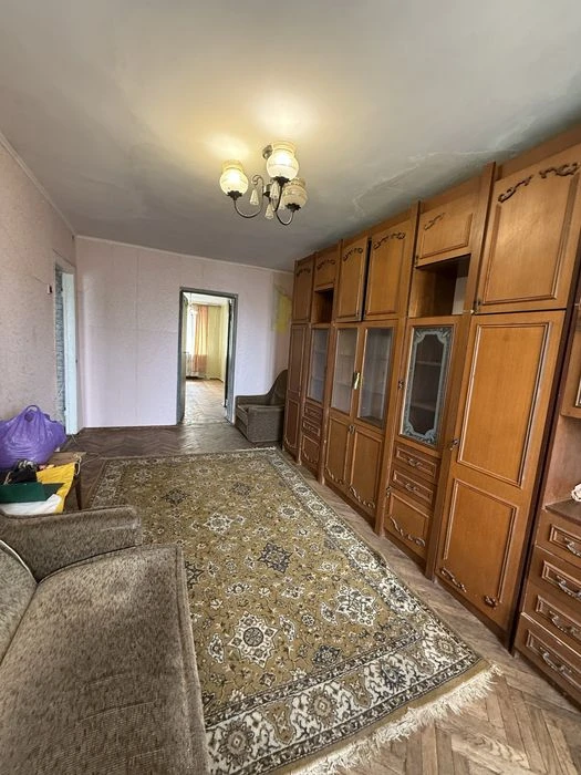 Продаю 2 к квартиру , ул.Космонавтов , 54