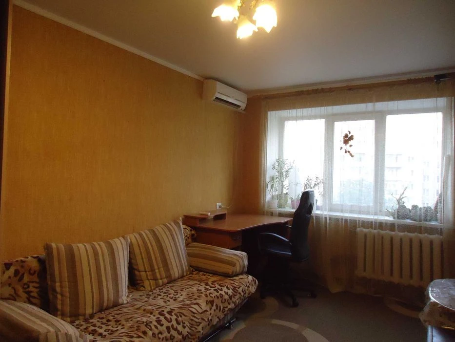 продаж 3 кімнатної квартири Бедзая 3 Слобідська  гарний стан