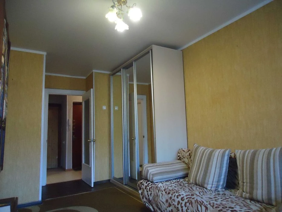 продаж 3 кімнатної квартири Бедзая 3 Слобідська  гарний стан
