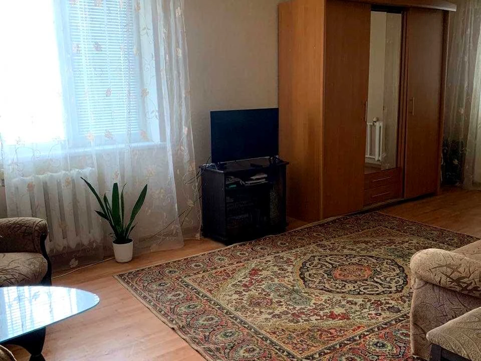 Квартира. Миколаїв, Архітектора Старова вул., (Будинок 10)