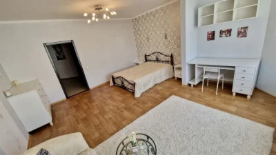 Продаж гарної 3 к.к. в новому домі за ТРЦ Магелан, Соляні