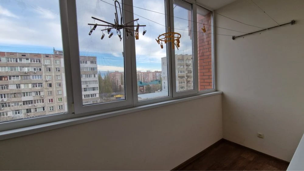 Продаж гарної 3 к.к. в новому домі за ТРЦ Магелан, Соляні