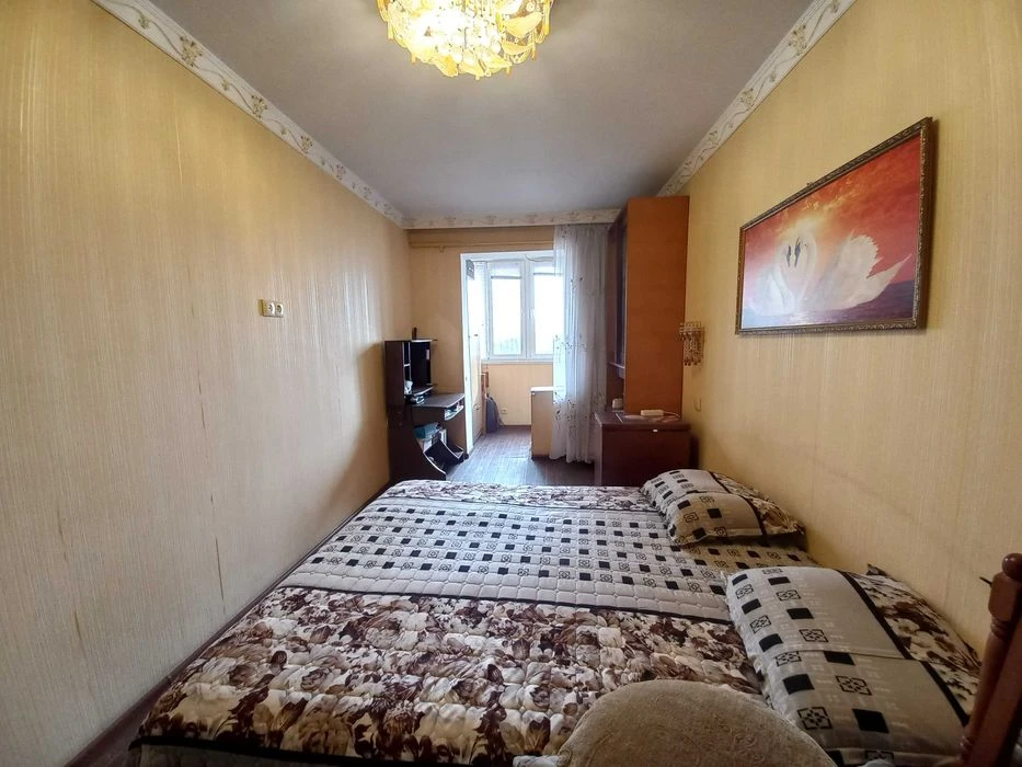 Продается 3-к/кв ул. Космонавтов ( р-н Стройрынка)