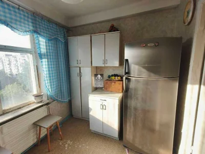 Продажа: 3-комнатная квартира раздельной планировки, ул. Сви