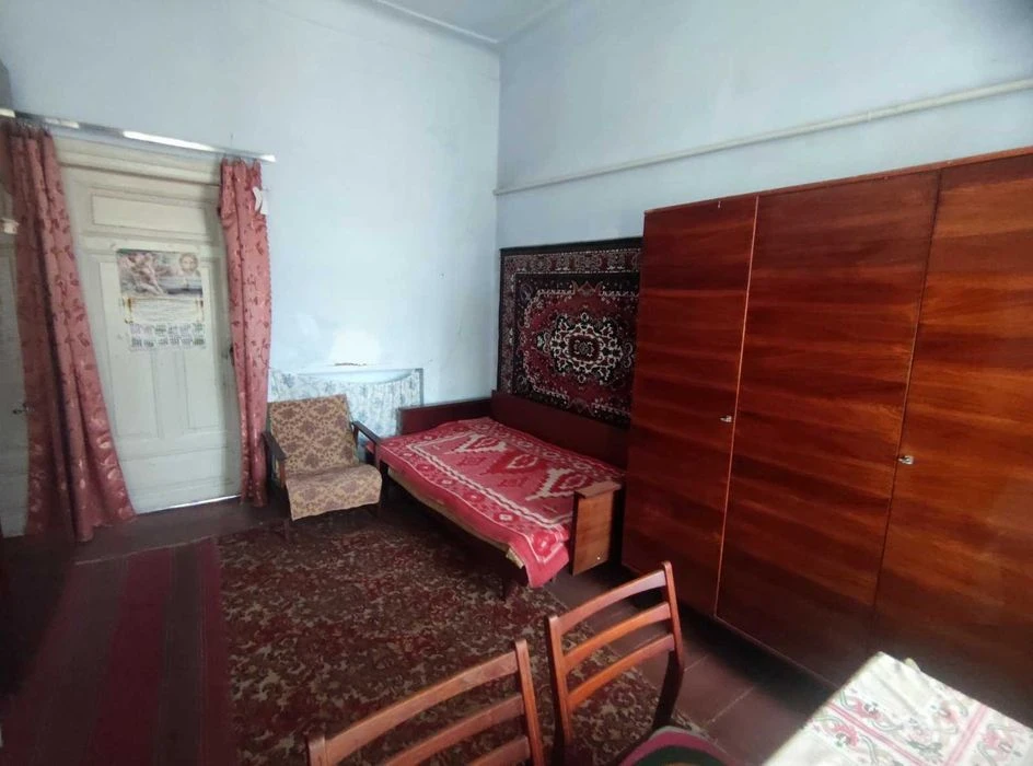 Продаж жилкопу по вул. Спаська