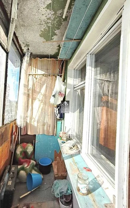 Продажа: 3-комнатная квартира раздельной планировки, ул. Сви
