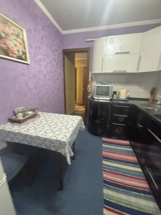 Продаж двух кімнатної квартири
