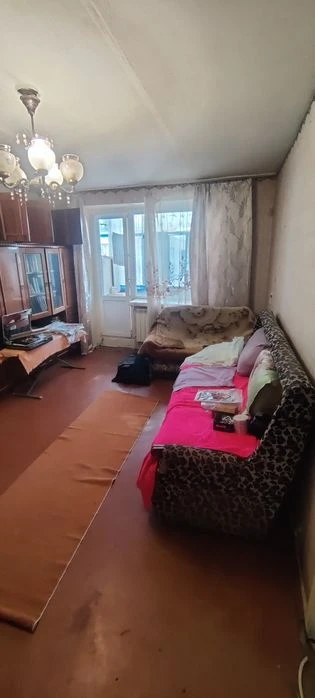 Продается 3-х комн. квартира в Матвеевке. Автоном.отопление.