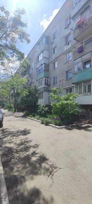 Продается 3-х комн. квартира в Матвеевке. Автоном.отопление.