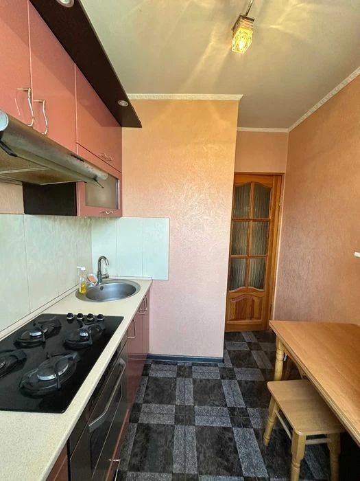For sale 1-room apartment on Dobrokhotova Street 3, Zhytomyr metro station