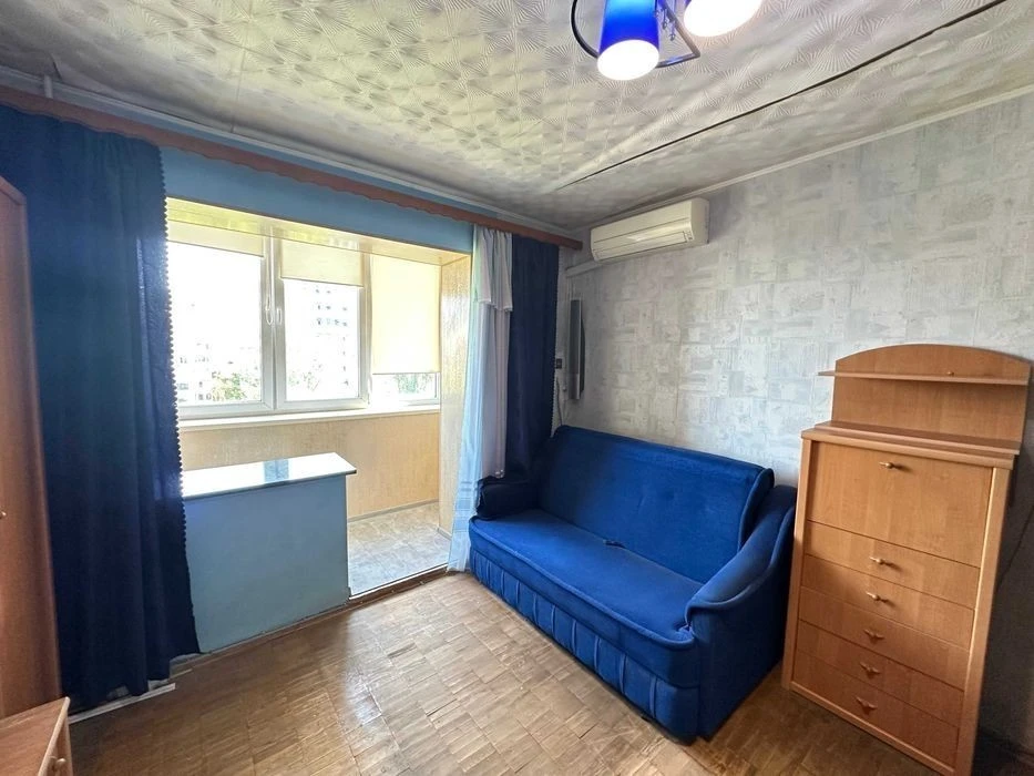 For sale 1-room apartment on Dobrokhotova Street 3, Zhytomyr metro station