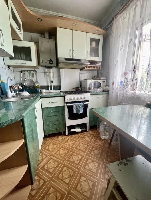 Продаж 2кім.квартири. П-т Центральний!