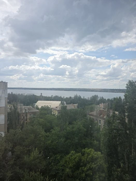 Продаж однокімнатної квартири вул. Шосейна планування гостин