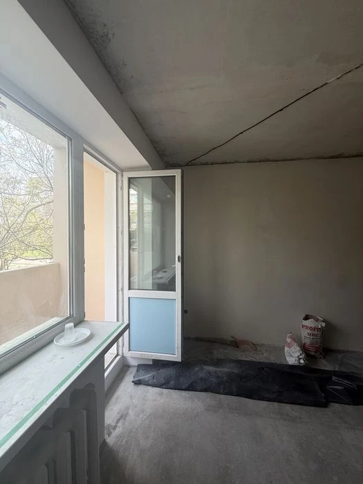 Однокімнатна квартира, вулиця Коротка