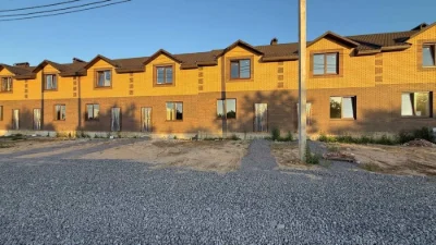 Продаж 2 поверховий ТаунХаус 93 м2 3 спальні 5хв Вишенька