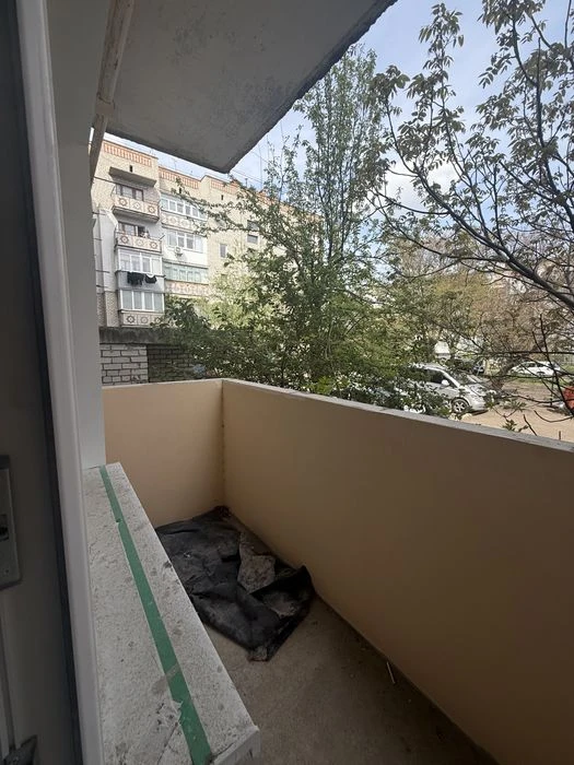 Однокімнатна квартира, вулиця Коротка