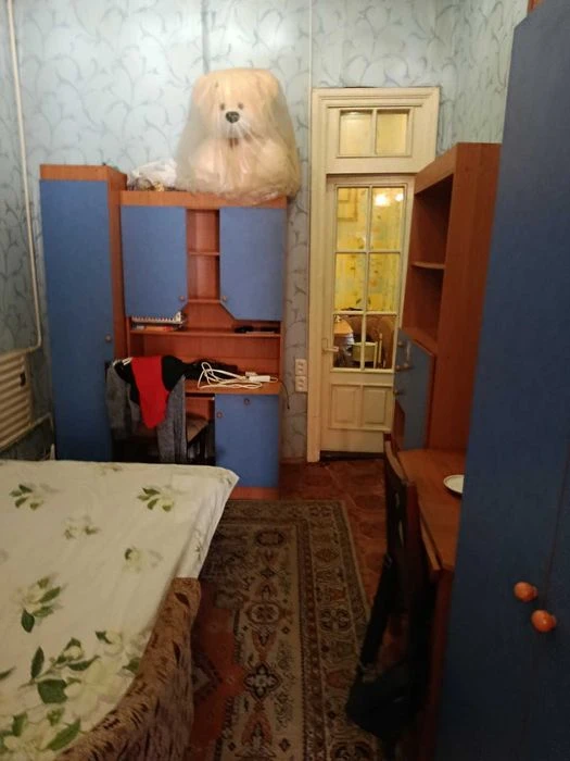 продам 2 кімнатну квартиру  Погранічна -Корабелів, 1 поверх,