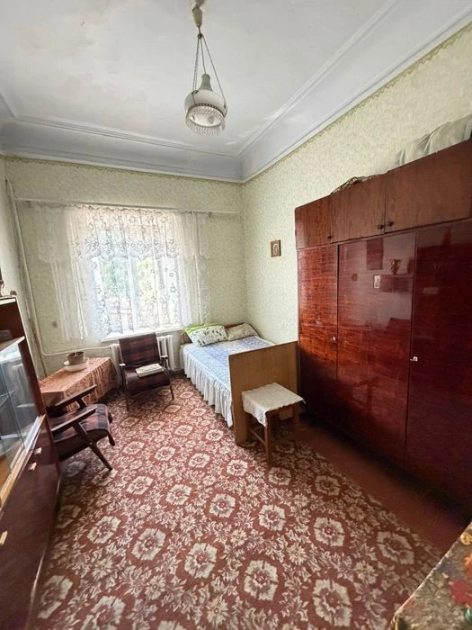 Продам 1 к квартиру (жилкоп )в Центрі міста вул Марка Кропив