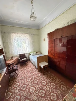 Продам 1 к квартиру (жилкоп )в Центрі міста вул Марка Кропив