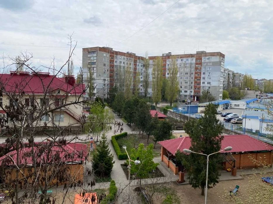 Продаю 2-кімнатну квартиру на Намиві.Торг. ц6